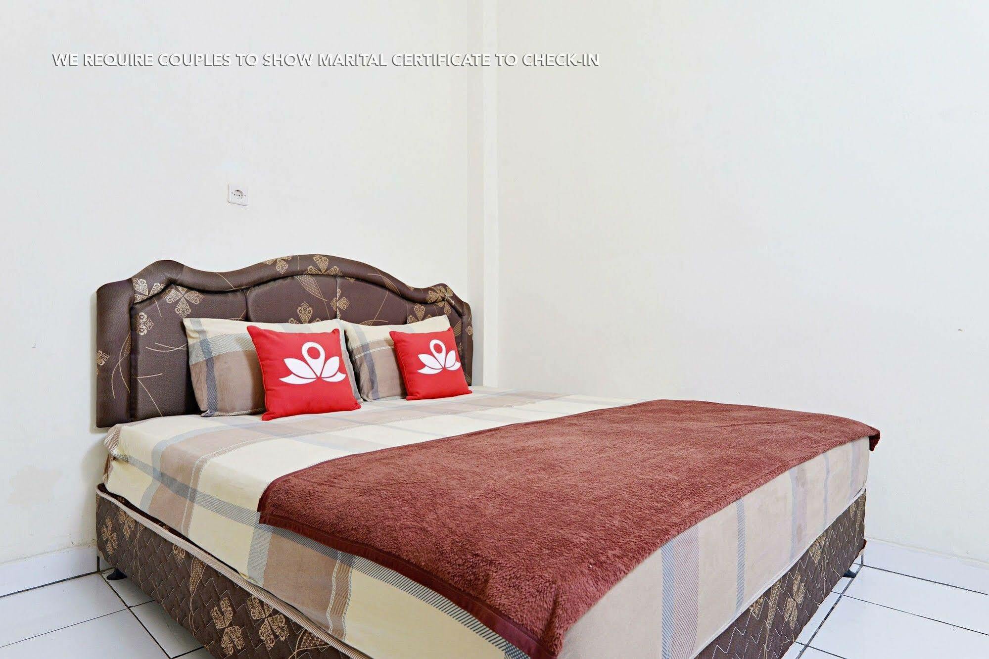 Zen Rooms Antapani Syariah Bandung Eksteriør bilde